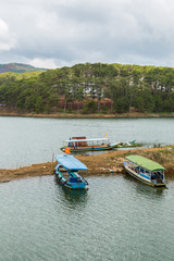Fototapeta na wymiar Tuyen Lam Lake canals, Da Lat, Vietnam