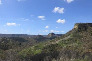 Fototapeta na wymiar valle dei calanchi - Civita di Bagnoregio 