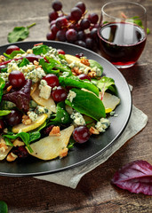Fresh Pears, Blue Cheese salad with vegetable green mix, Walnuts, red grapes. healthy food