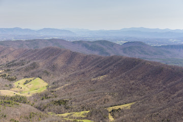 Fototapeta na wymiar View from McAfee Knob, located along the Appalachian Trail near Roanoke, Virginia
