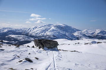 Fototapeta na wymiar Skiing in mountain Northern Norway