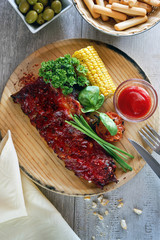 Delicious pork ribs seasoned with a spicy sauce