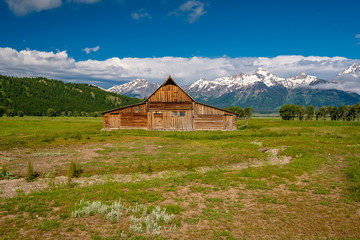 Fototapeta na wymiar Old barn in Grand Teton Mountains