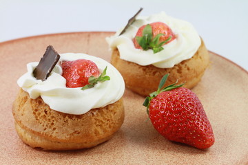 pâtisserie de saison aux fraises