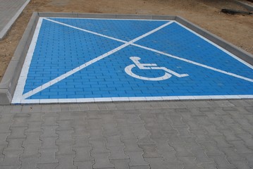 Miejsce parkingowe dla inwalidy - obrazy, fototapety, plakaty