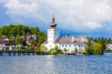 Fototapeta na wymiar Gmunden Schloss Ort, Austria