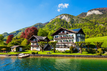 Fototapeta na wymiar Wolfgangsee lake in Austria