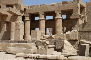 Fototapeta na wymiar Karnak temple construction