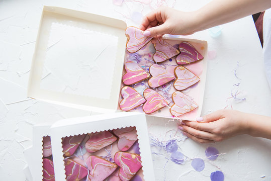 Women's Hand-wrapping Marble Pink Cookie Hearts In A White Box