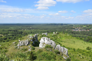 Lipowki mountain in Olsztyn near Czestochowa, Poland. - obrazy, fototapety, plakaty