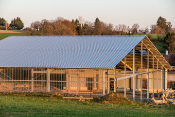 Obraz premium Neubau einer Lagerhalle
