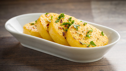Gebratene Polenta - fried polenta