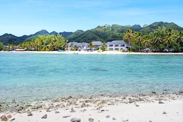 Fototapeta na wymiar Landscape view from a boat of Muri lagoon beach in Rarotonga Cook Islands