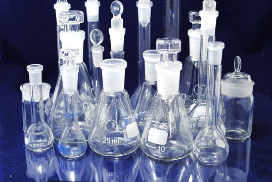 Chemical laboratiry glassware