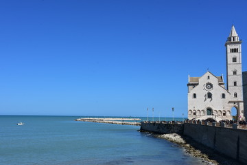 Italy, Puglia, Cathedral of Trani, a messenger monument of a UNESCO culture of peace, is a splendid example of Apulian Romanesque architecture