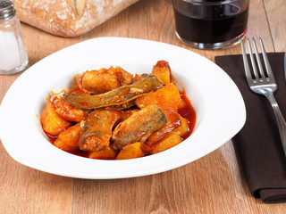 All i Pebre de Anguila – European Eel with garlic and paprika

Traditional Valencian dish, stew with european eel, potatoes, garlic, and paprika.