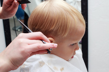 cutting hair of child