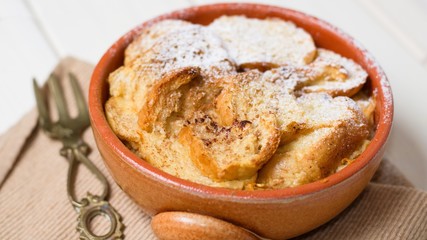 Bread butter pudding
