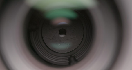 Camera lens operating aperture