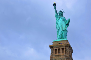 Fototapeta na wymiar Statua della libertà - NYC
