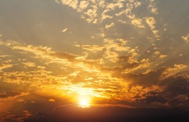 Fototapeta na wymiar Beautiful Sunset Sky with sun rays.
