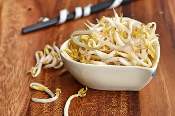 heap organic bean sprouts