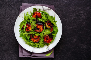 Arugula shrimp salad