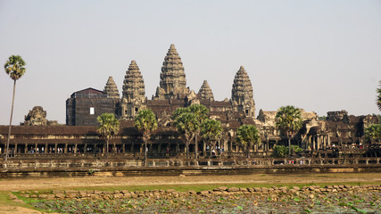 Naklejka premium afternoon at angkor wat temple