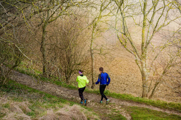 couple courant dans les chemin