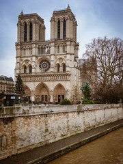 Fototapeta na wymiar Notre Dame Cathedral is located in the heart of Paris on the largest island of the Seine.