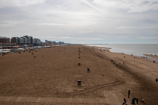 Schevening Beach tons 2