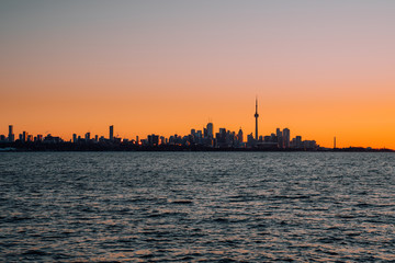 Toronto Sunrise, silhouette