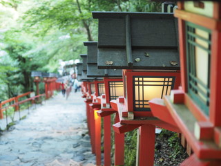 Fototapeta na wymiar 貴船神社の灯籠