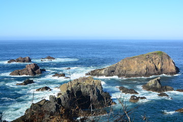 Fototapeta na wymiar Rocks in the ocean