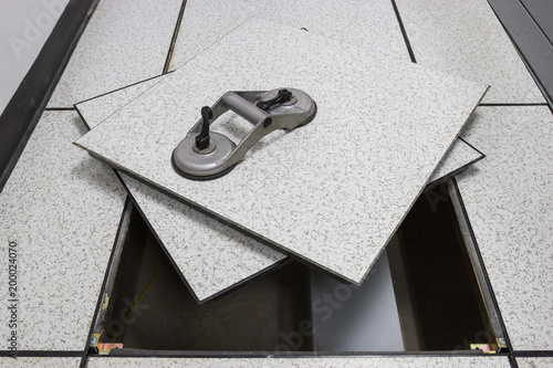 Suction Lifter Tool Platform The Open Floor In Server