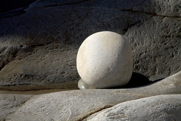 Großer Stein am Strand,  Tsitsikamma National Park