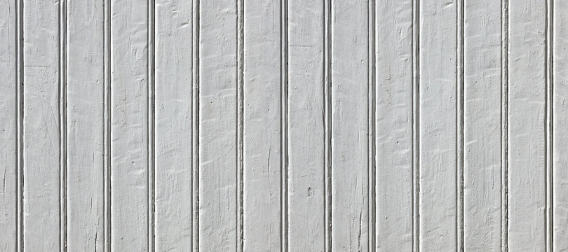 Lambri en bois peint