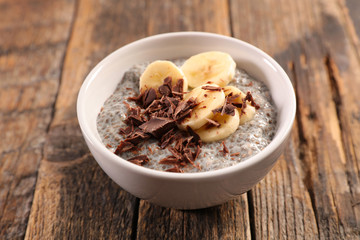 chia pudding with banana and chocolate