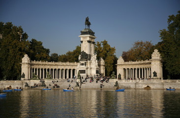 Fototapeta na wymiar Parque de el Retiro - Madrid