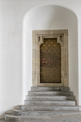 Fototapeta na wymiar Historic wooden castle door