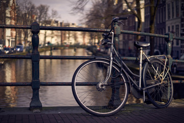 Fototapeta na wymiar Biciclette ad Amsterdam