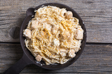 Pasta carbonara with cream sauce