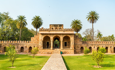 Fototapeta premium Entrance of Isa Khan Tomb in Delhi, India