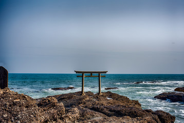 海と鳥居