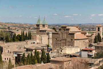 Obraz premium View of the rooftops of Toledo from one of its tourist lookouts