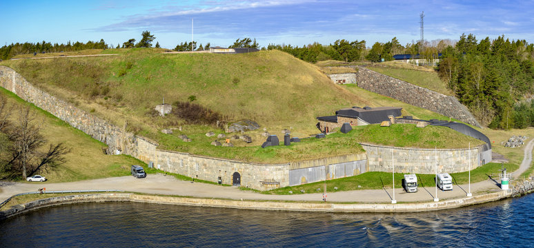 Oskar-Fredriksborg fort, Oxdjupet narrows in Stockholm archipelago, Sweden