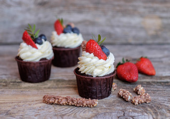 chocolate cupcake with strawberries
