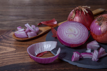 Cebollas rojas para unas ricas lentejas