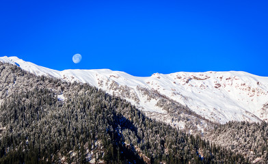 view of Himalayan peak trek in Manali  India 