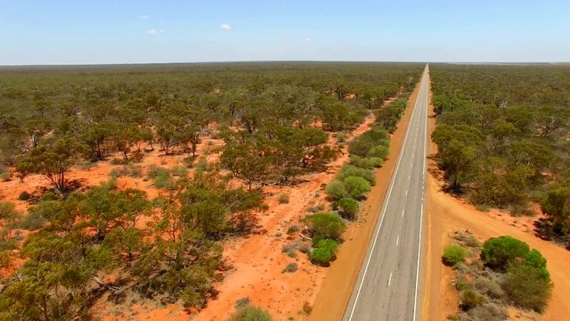 360 Grad Panorama vom Highway im Outback, Luftaufnahme, 4k Video, Australien, Westaustralien, Down under 